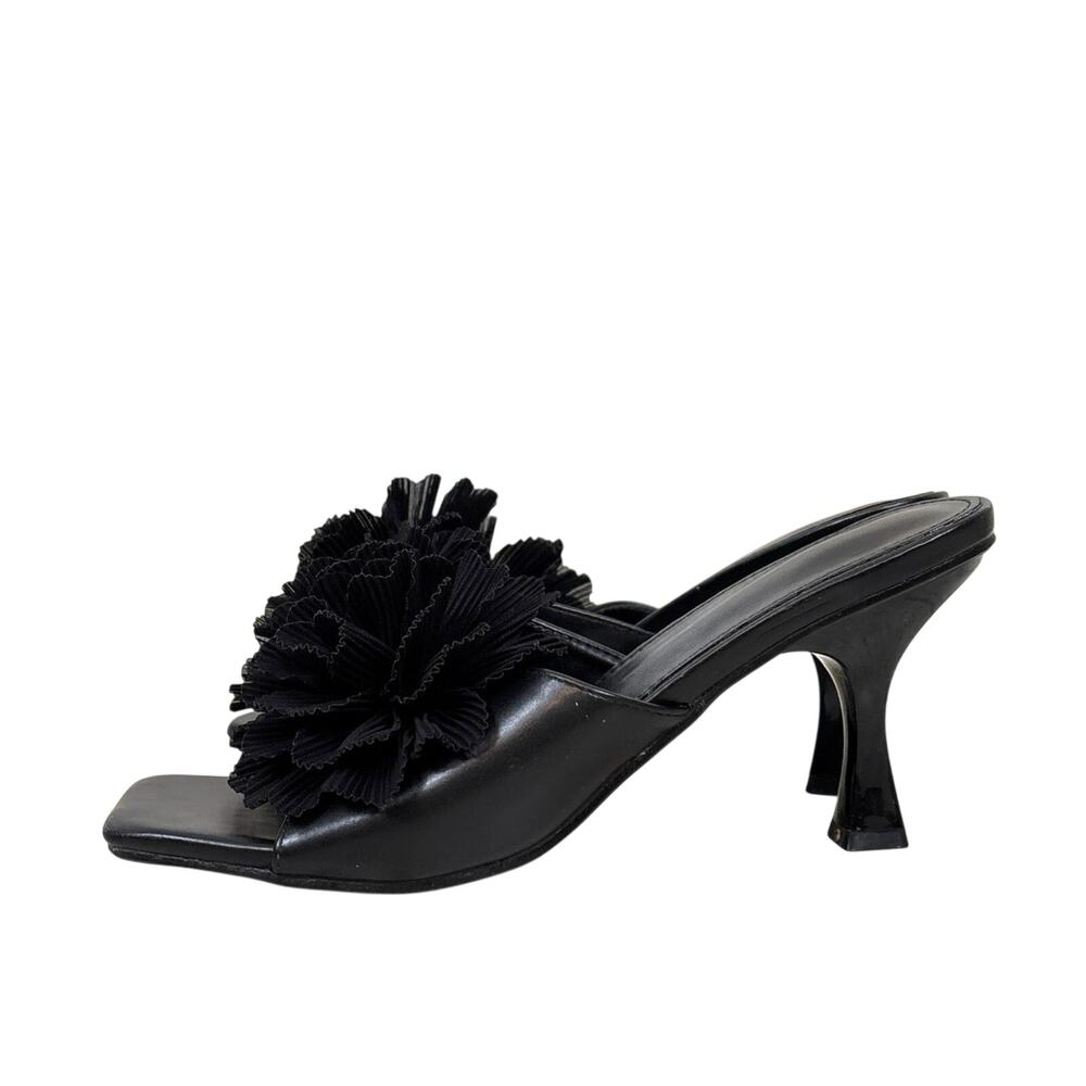 Unbranded Womens 9 Black Floral Applique Faux Leather Heels Party Shoes NEW